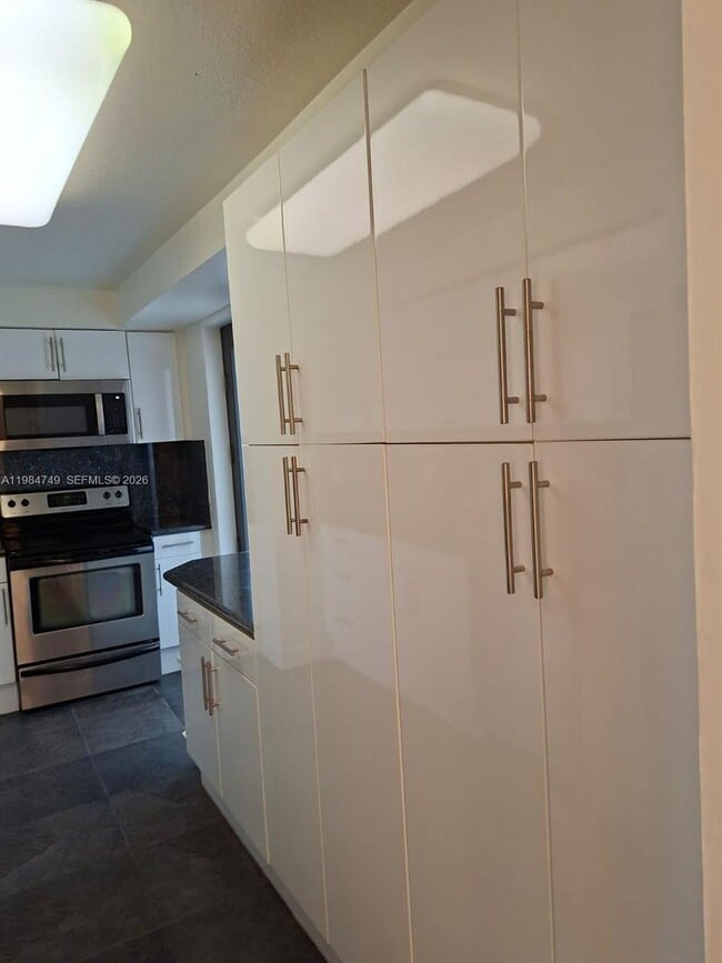 Photo - 301 Golden Isles Dr Unit 110