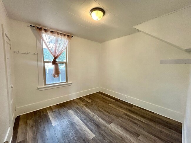 Photo - 304 S Anderson St