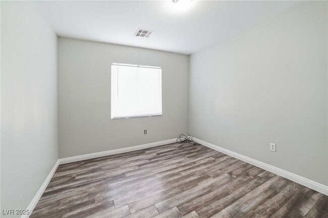 Photo - 4024 Benevolent Dr