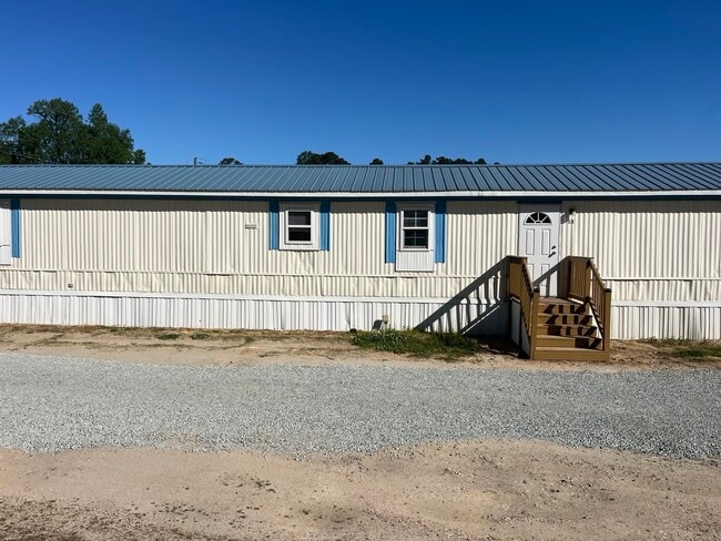 Building Photo - LMP-9