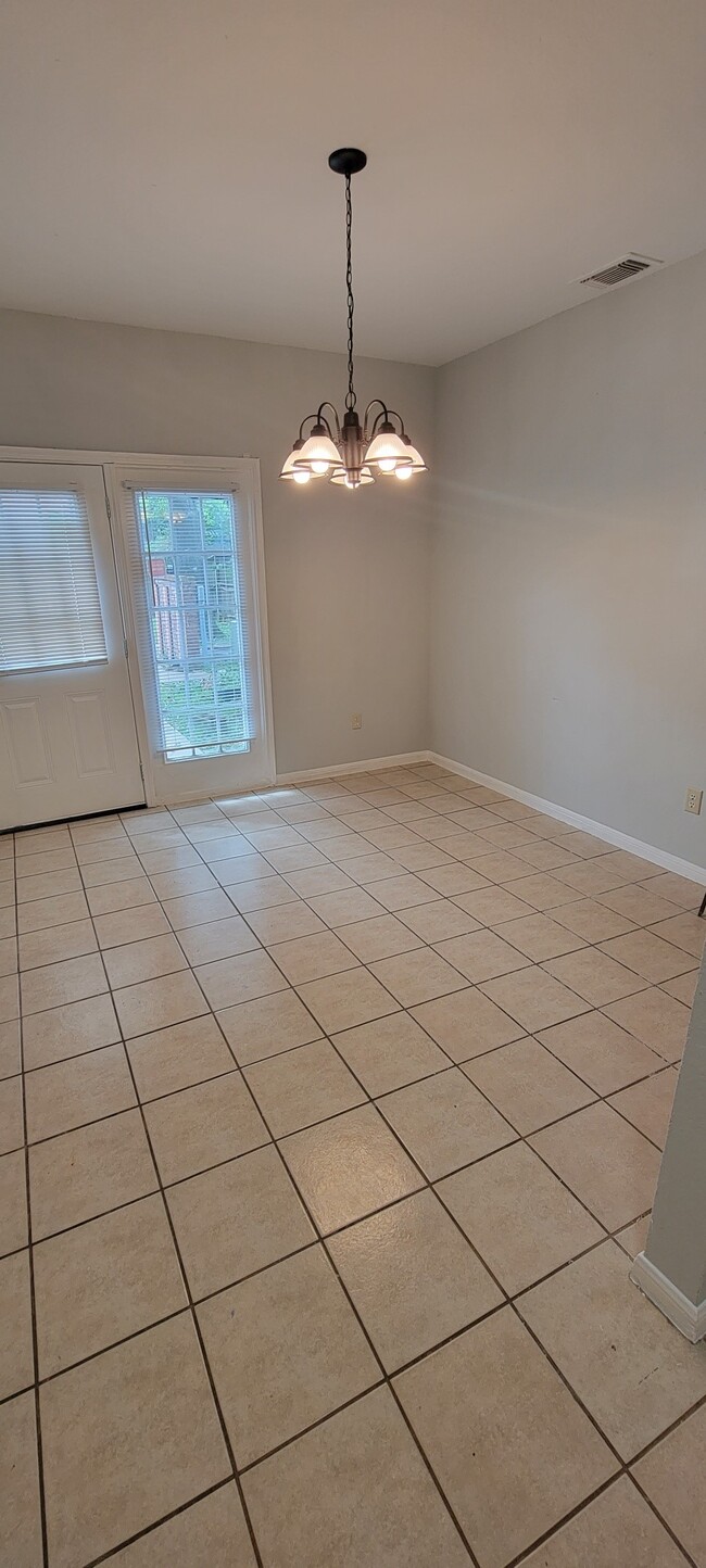 Photo - 7023 Alabonson Rd