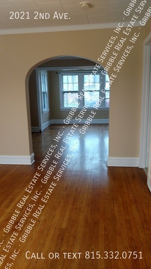 Photo - 2021 2nd Ave