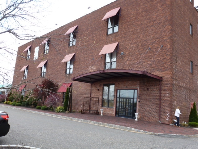 Building Photo - Spice Lofts