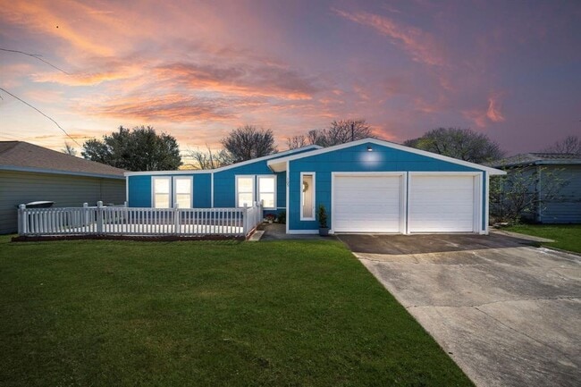 Photo - 105 Pompano Ave House