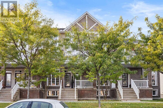 Photo - 270 Kinghaven Cres