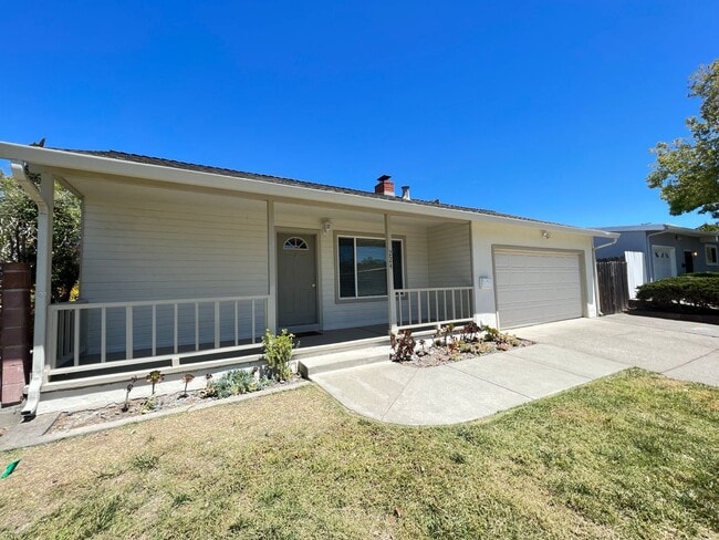Photo - Single Story 3 bedroom In Cute Treelined Vallejo Neighborhood