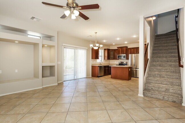 Photo - 8944 W Grovers Ave