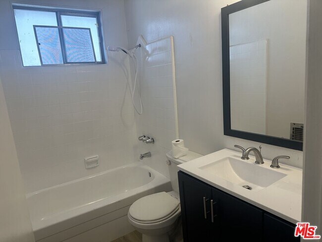 Photo - 428 S Wilton Pl Unidad 5 Rental