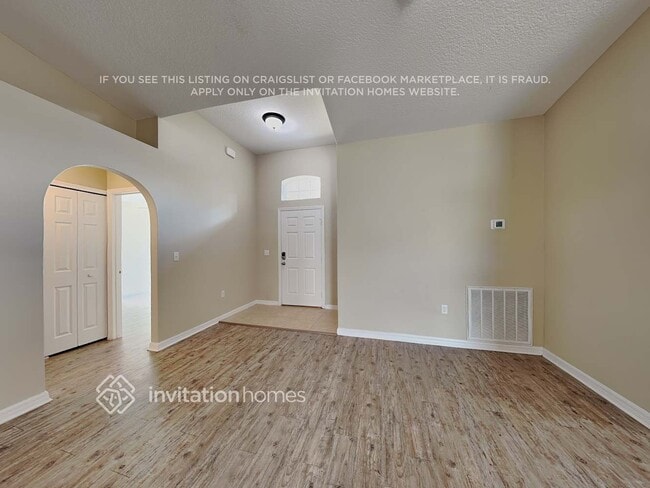 Photo - 3468 Sepia St