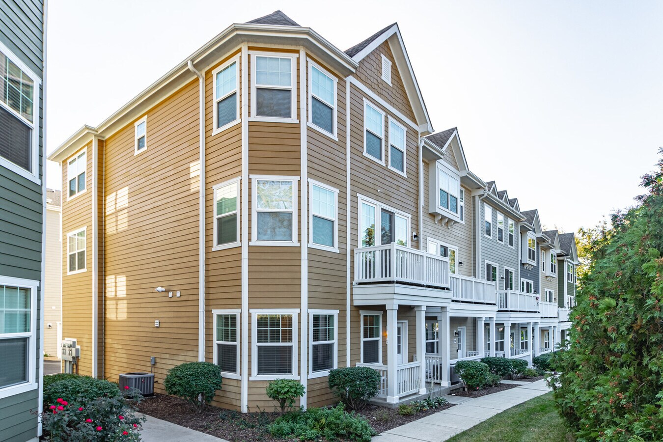 Photo - 76 Lakeview Pl