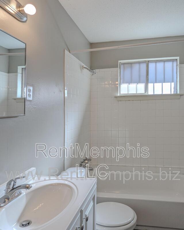 Photo - 806 Meda St