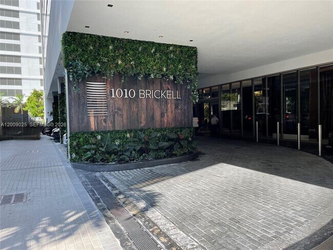 1010 Brickell Ave Unidad 2910
