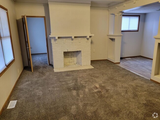 Building Photo - 616 S 8th St Unit 616 S 8th Rental