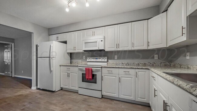 Photo - 318 Sun Dial Ct