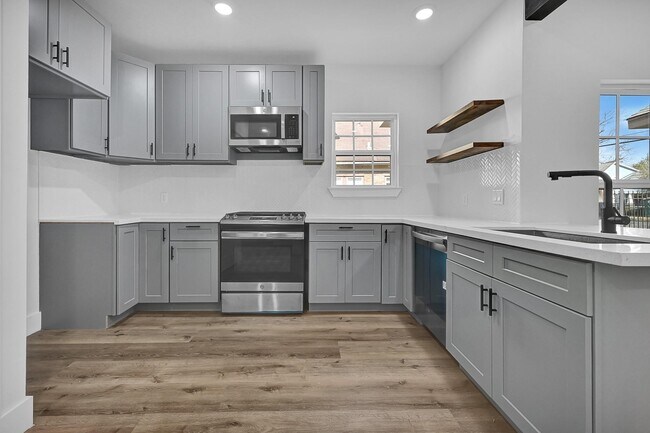 Photo - 224 Everton St