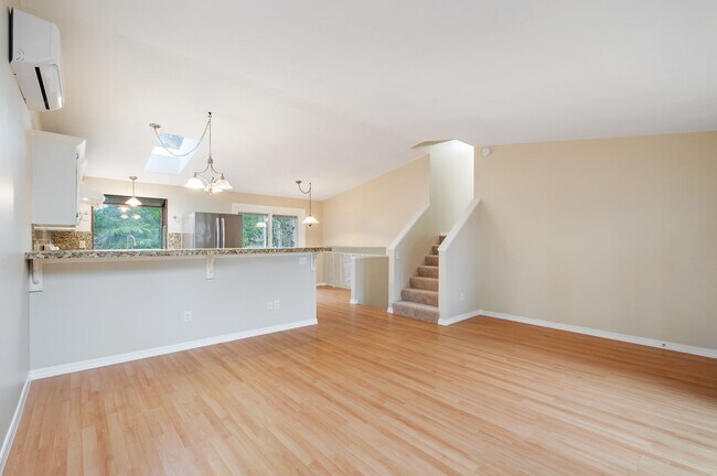 Photo - 21120 NE 18th St