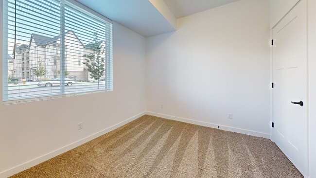 Photo - 1132 W 250 S