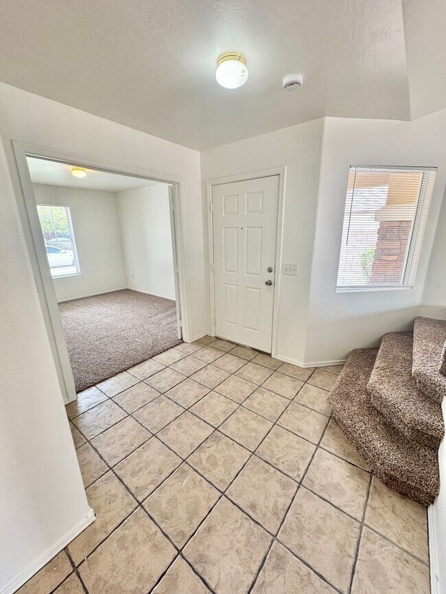 Photo - 12214 W Apache St