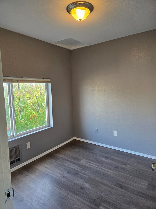 Photo - 3310 6th Ave Unit 2