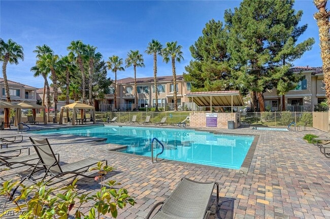 Building Photo - 251 S Green Valley Pkwy Unit 2411