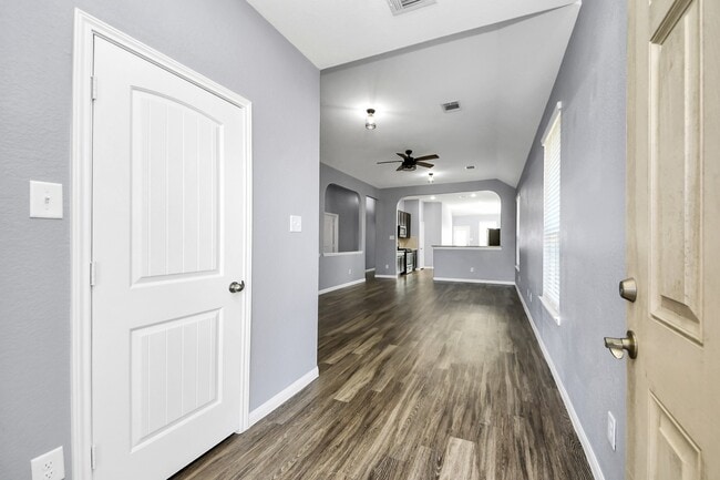 Photo - 2335 Spring Hollow Dr