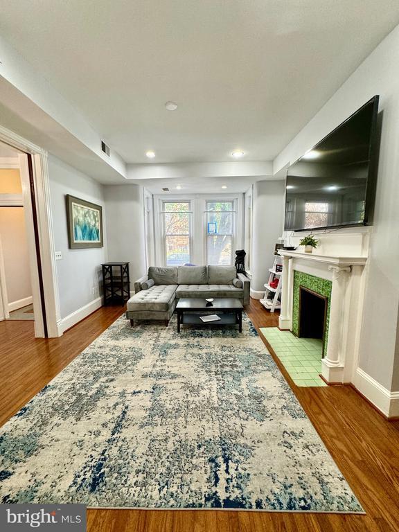 Photo - 2206 1st St NW