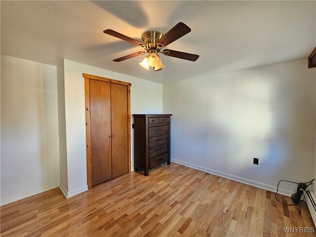 Photo - 1970 Sturgeon Point Rd