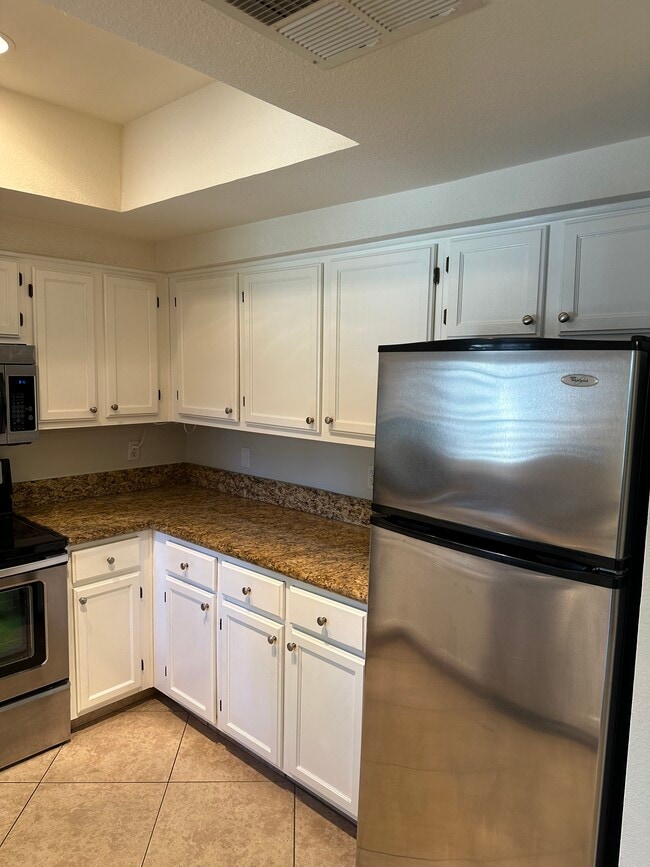 Building Photo - 9451 E Becker Ln Unit 1018