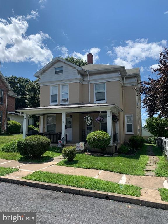 Photo - 122 S Spruce St House