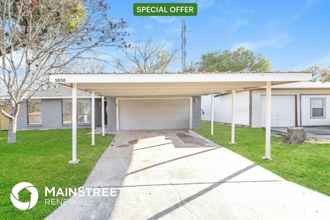 Building Photo - 5050 Gordon Cooper Dr Rental