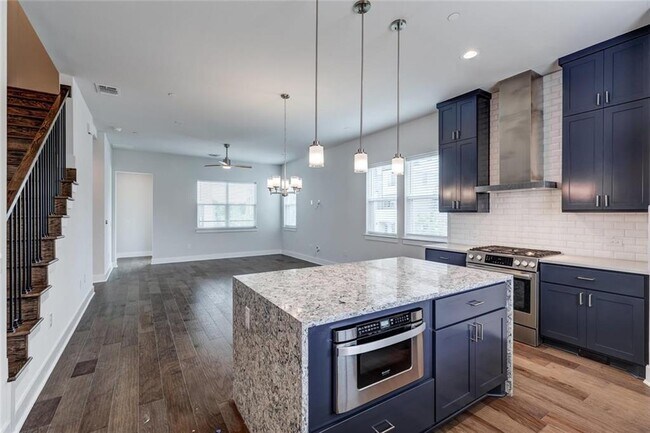 Photo - 4600 Freedom Dr