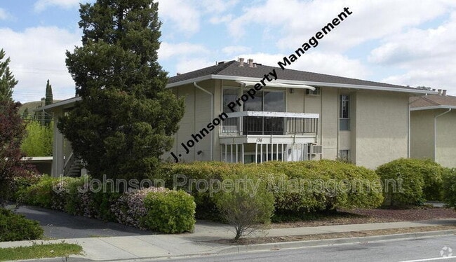 Photo - 136 Blue Ridge Dr Unit D