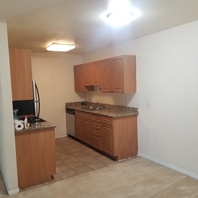 Photo - 240 W Lincoln Ave Unit 6