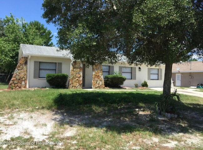 Photo - 9619 Langan St