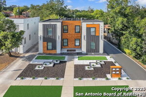 Building Photo - 1505 W Woodlawn Ave Rental