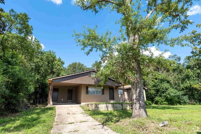 Building Photo - 1902 Crabapple Dr Rental