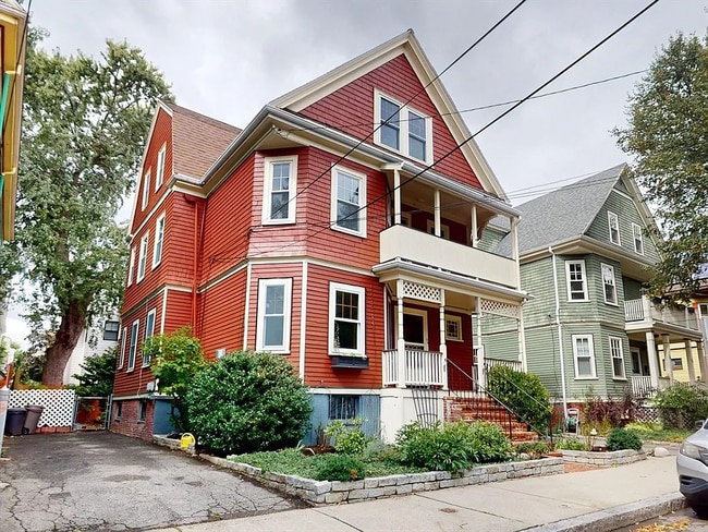 Photo - 84 Rogers Ave Unit 1