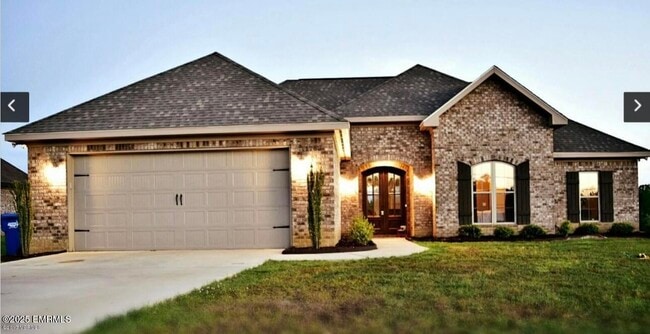 Building Photo - 11767 Maiden Rd