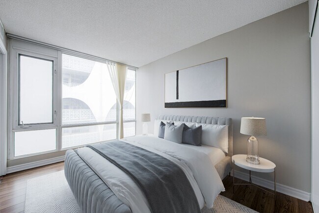 Photo - 88 Spadina Rd