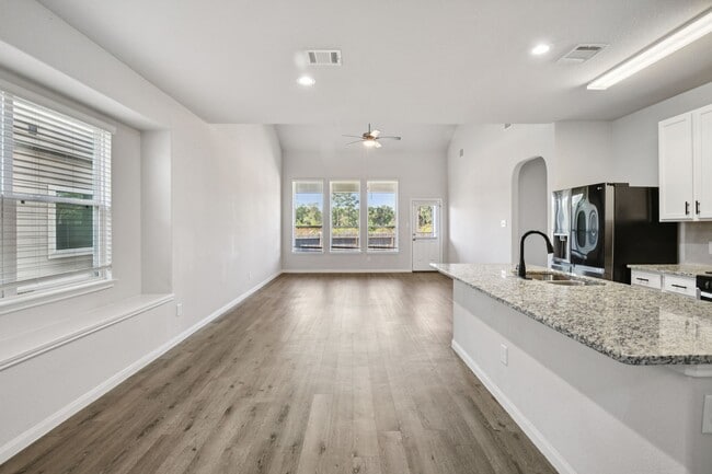 Photo - 23523 Montague Dr