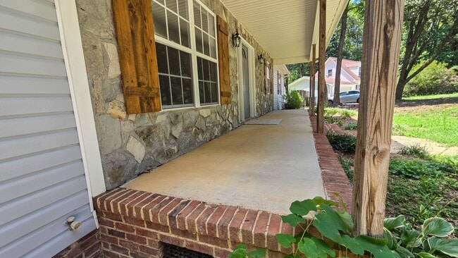 Photo - 5607 Whispering Pines Dr