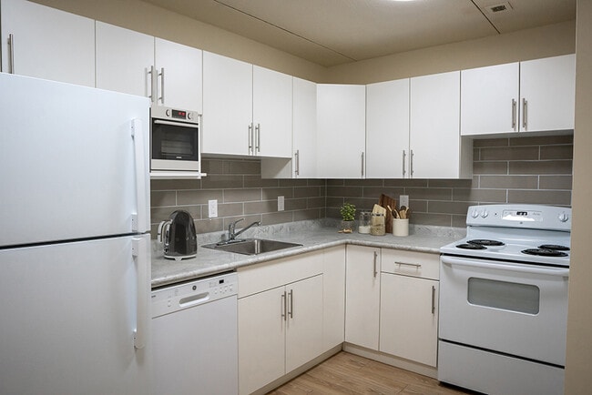 Photo - Mandalay Village Unit 887