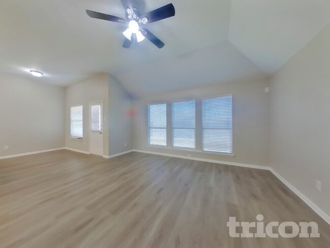 Photo - 1318 Auburn View Ln