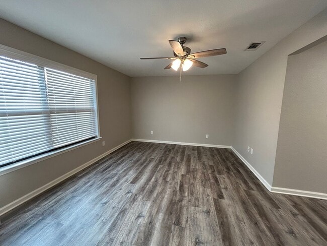 Bowmanor Garden Apartments