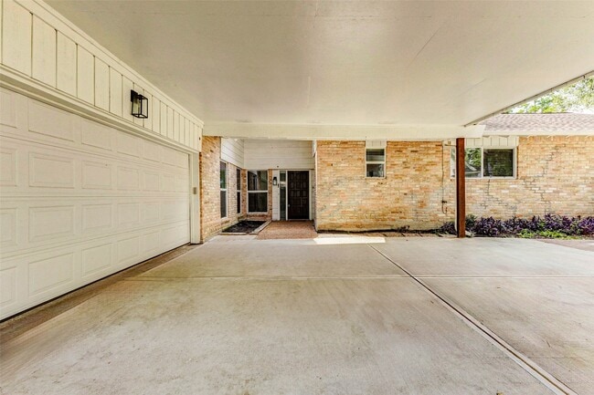 Photo - 22222 Greenbrook Dr