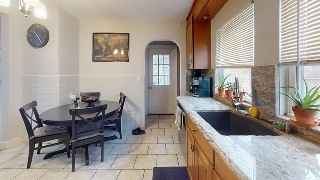 Photo - 37 Willis Ave Unit 1