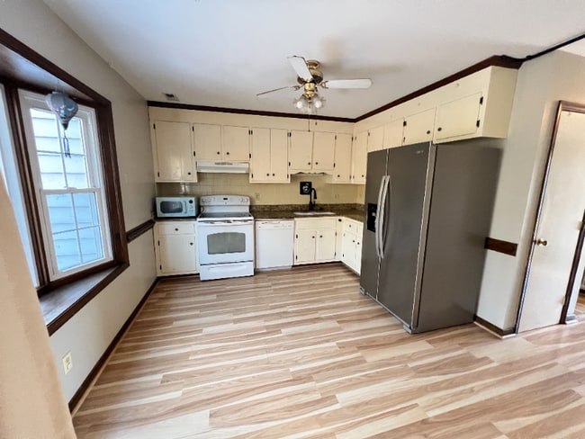 Photo - 11906 Lockett Ridge Pl