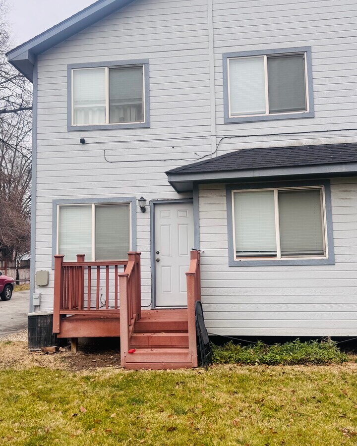 Photo - 509 7th St S Unit A