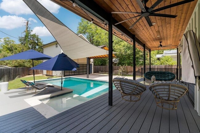 Photo - 5604 Bull Creek Rd