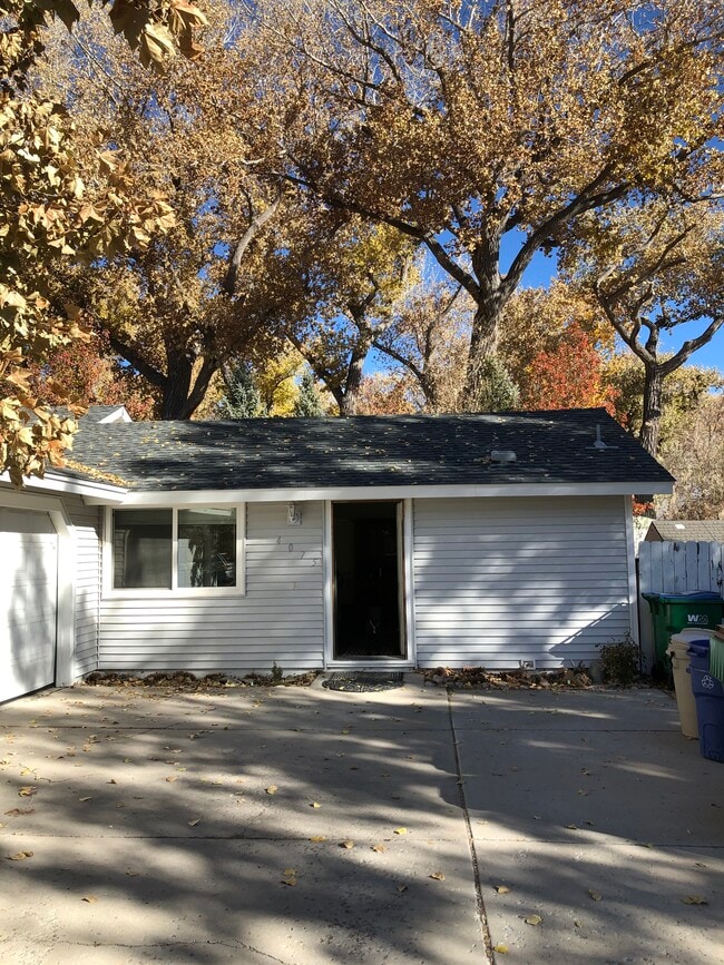 Building Photo - 4075 Ramsey Cir Rental